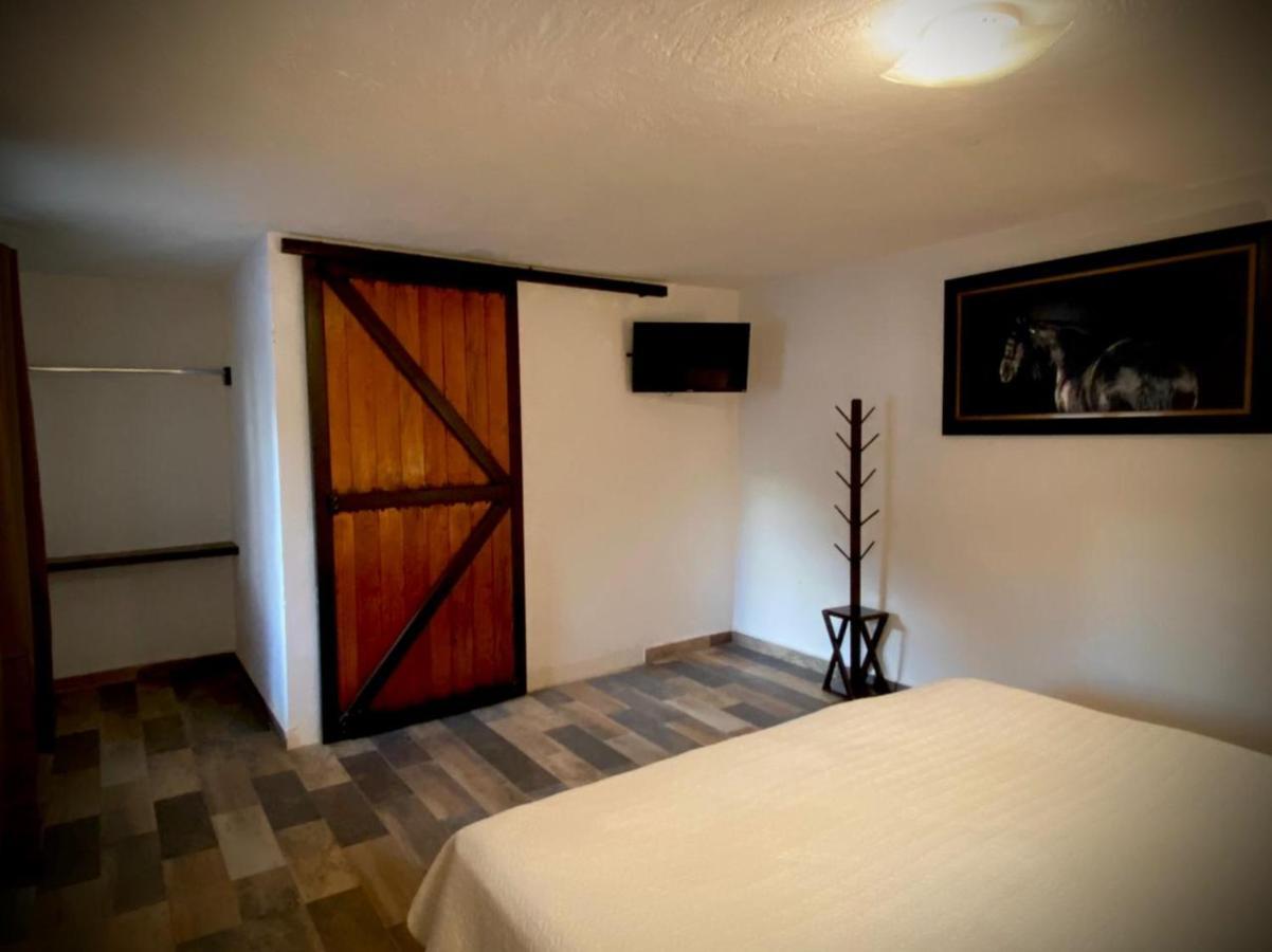 Cabanas, Suites Y Habitaciones Rancho San Jorge Bernal Eksteriør bilde